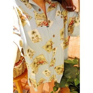 Vintage 100% silk tropical travelers button down tee 🌎